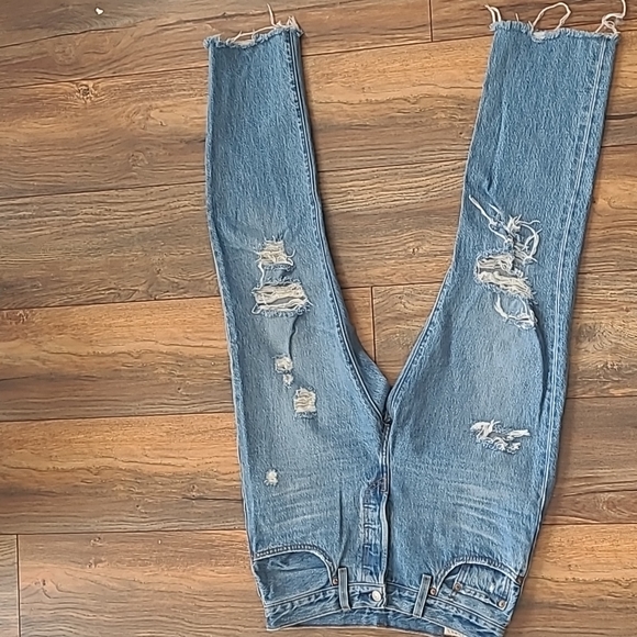 Levis 501 distressed cropped - Picture 2 of 6